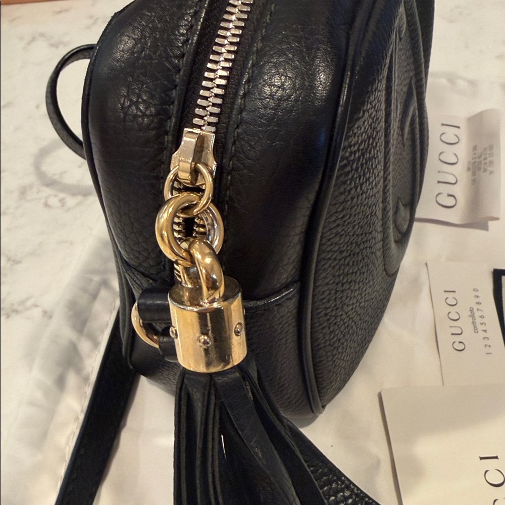 Gucci Soho Disco Black Leather Crossbody Bag With Tassel - Picture 3 of 16
